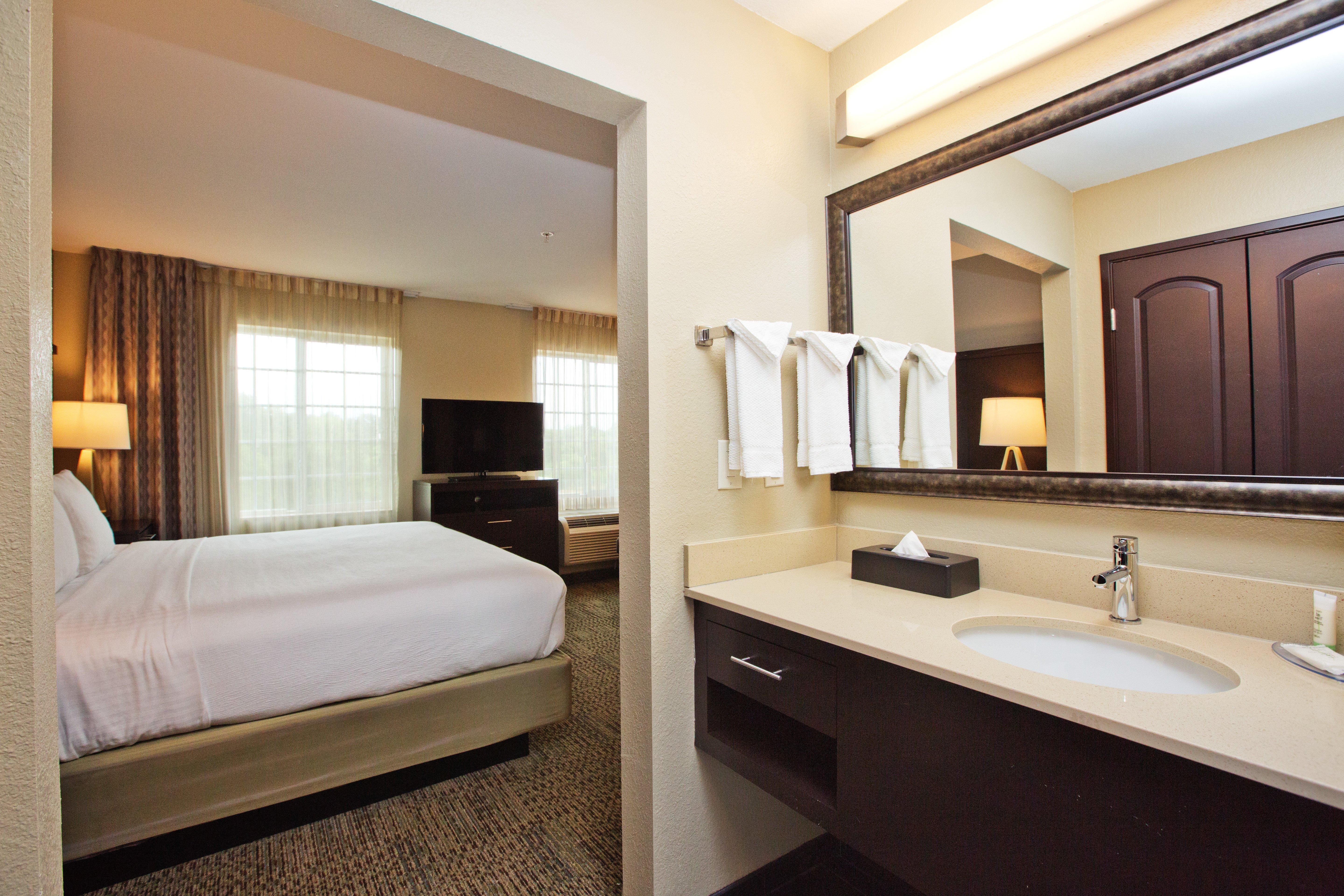 Staybridge Suites Austin South Interstate Hwy 35 By Ihg Eksteriør bilde
