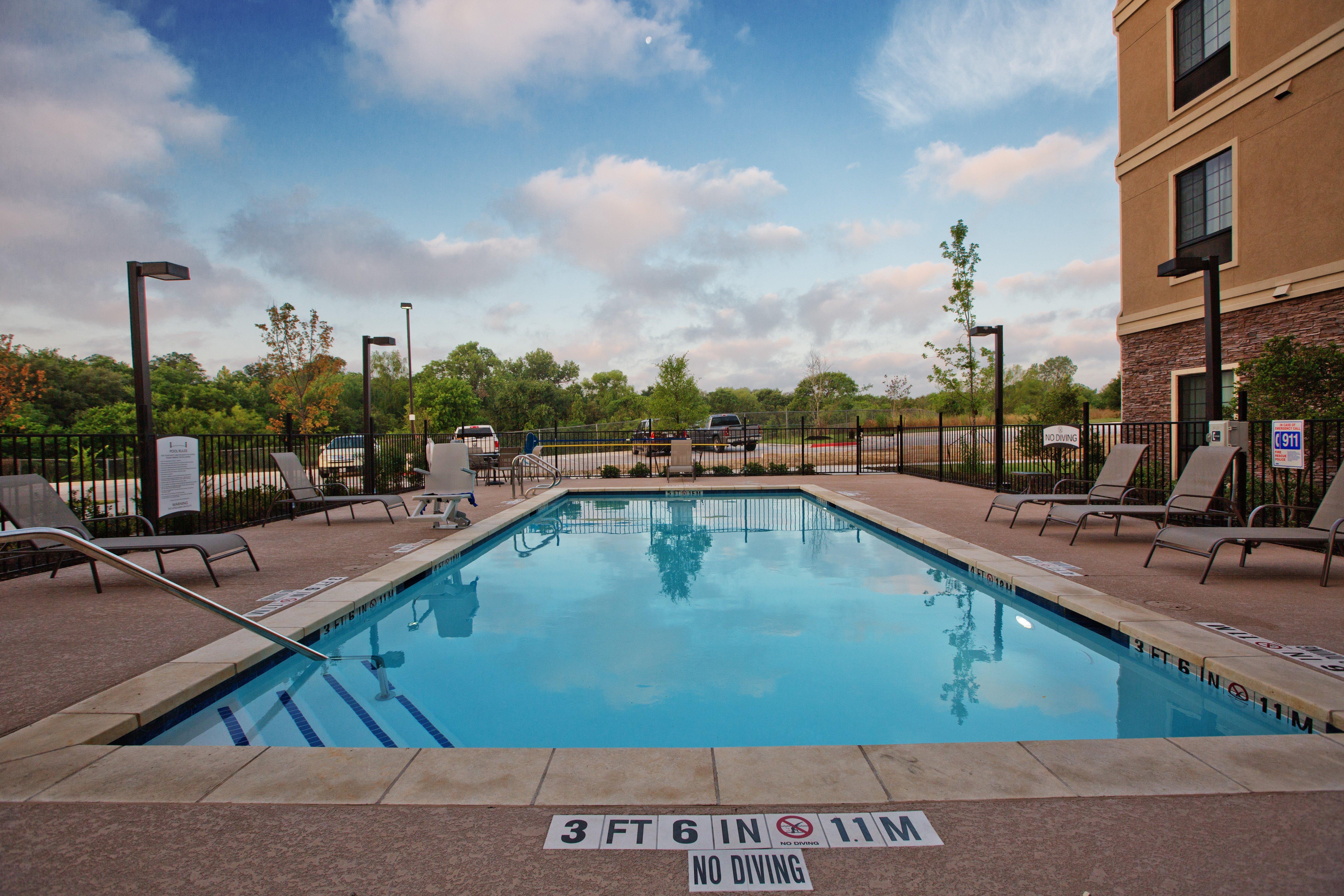 Staybridge Suites Austin South Interstate Hwy 35 By Ihg Eksteriør bilde